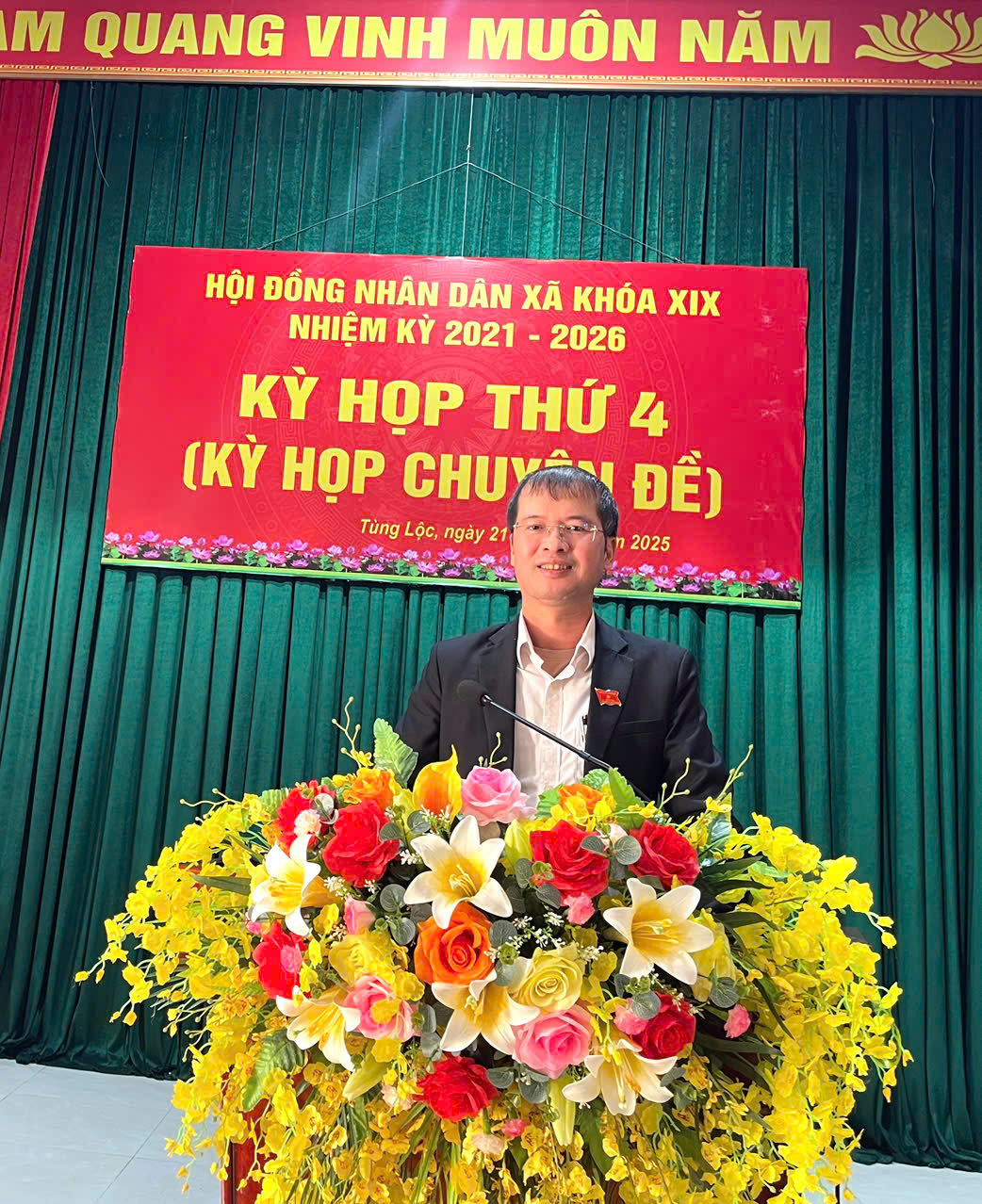 HĐND xã Tùng Lộc tổ chức kỳ họp chuyên đề để xem xét công tác nhân sự và thảo luận nhiều nội dung quan trọng.