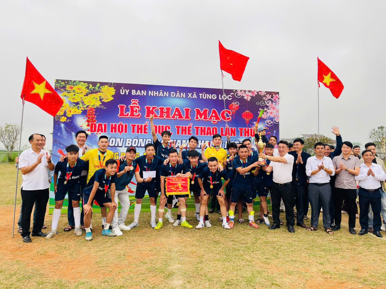 Thôn Làng Khang xuất sắc giành chức vô địch giải bóng đá Xuân Bính Ngọ năm 2026