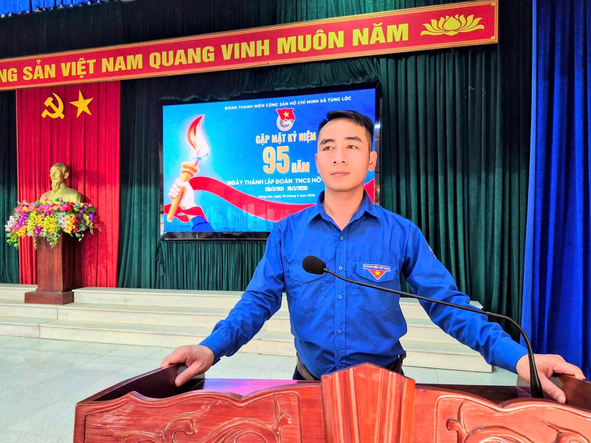 Gặp mặp cán bộ Đoàn qua các thời kỳ nhân kỷ niệm 95 năm Ngày thành lập Đoàn TNCS Hồ Chí Minh