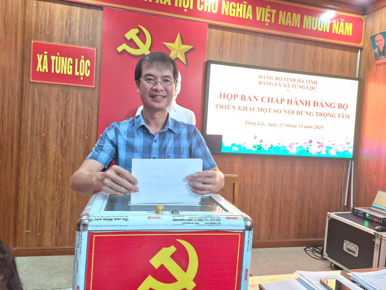 Hội nghị Ban Chấp hành Đảng bộ xã Tùng Lộc bàn một số nội dung quan trọng