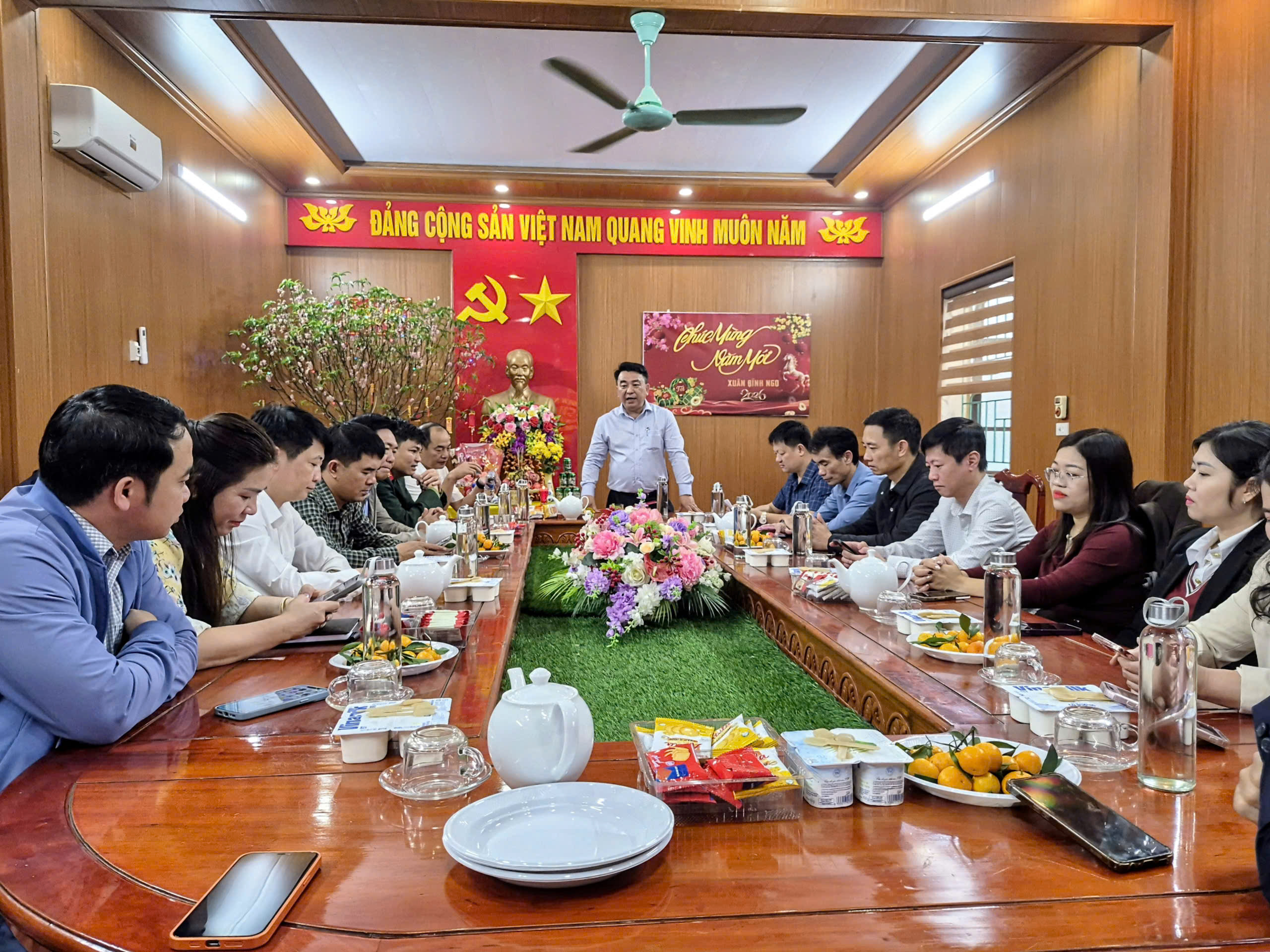 UBND xã Tùng Lộc gặp mặt đầu xuân Bính Ngọ 2026