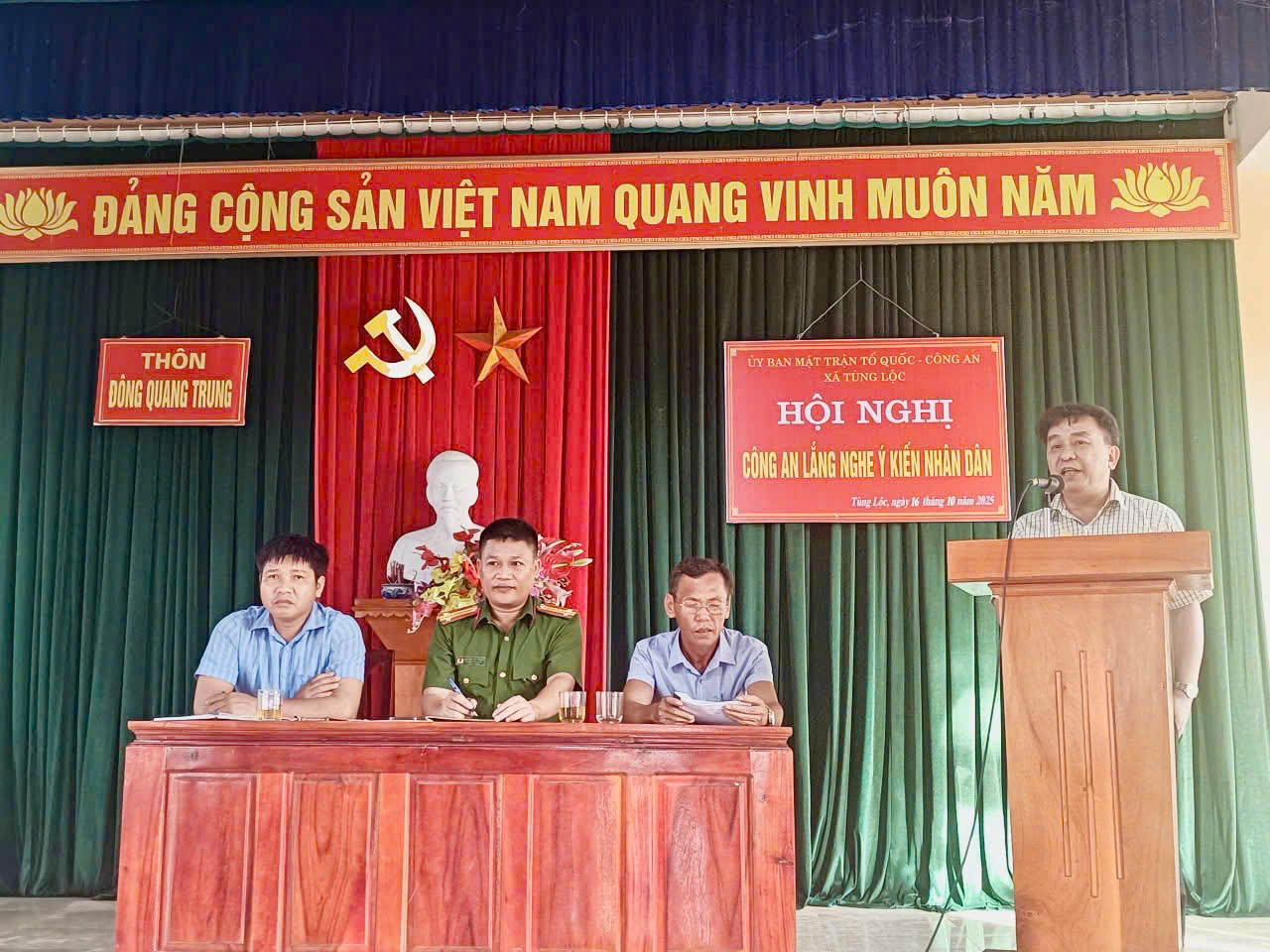 Công an xã Tùng Lộc tổ chức thành công Hội nghị “Công an lắng nghe ý kiến Nhân dân” năm 2025