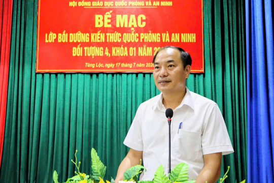 Bế mạc và trao giấy chứng nhận hoàn thành lớp bồi dưỡng kiến thức QP-AN cho đối tượng 4, khóa I năm 2026