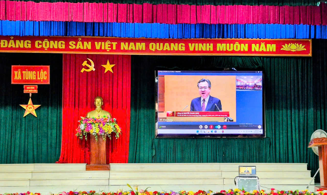 Hội nghị toàn quốc nghiên cứu, học tập, quán triệt và triển khai thực hiện Nghị quyết Hội nghị lần thứ tư Ban Chấp hành Trung ương Đảng khóa XIV