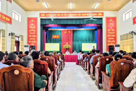 Xã Tùng Lộc tổ chức hội nghị triển khai công tác lấy ý kiến Nhân dân về sáp nhập thôn