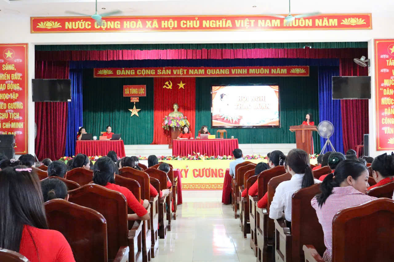 Trường Mầm non Tùng Lộc tổ chức Hội nghị viên chức, người lao động năm học mới 2026 - 2027