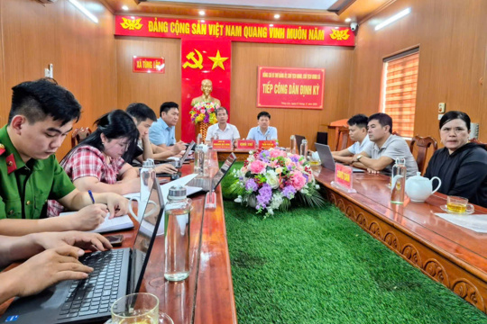Lãnh đạo xã Tùng Lộc tiếp công dân định kỳ tháng 8 năm 2026