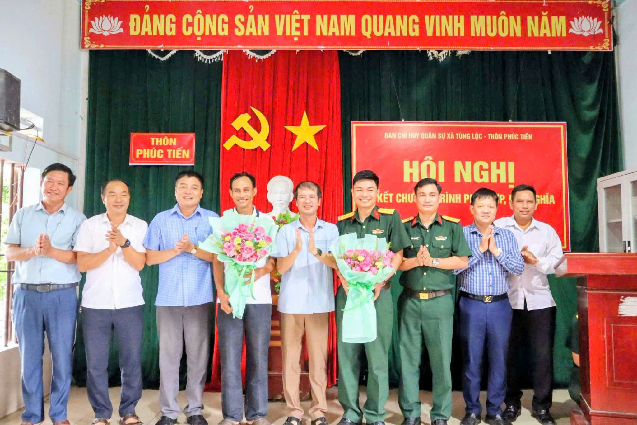 Ban Chỉ huy Quân sự xã Tùng Lộc tổ chức Hội nghị ký kết chương trình phối hợp, kết nghĩa với thôn Phúc Tiến