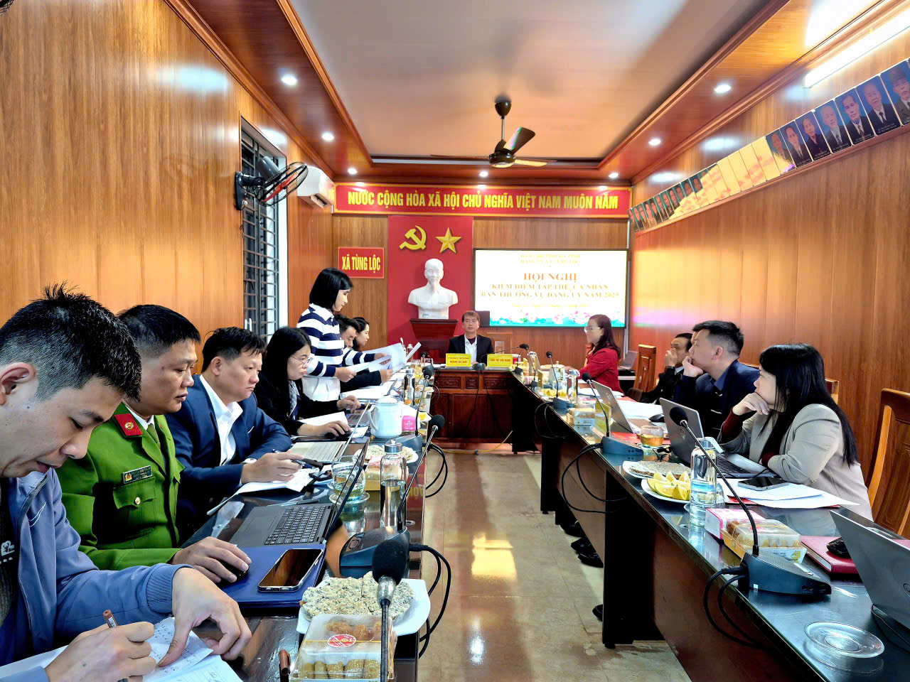 Hội nghị kiểm điểm Ban Thường vụ Đảng ủy năm 2025 